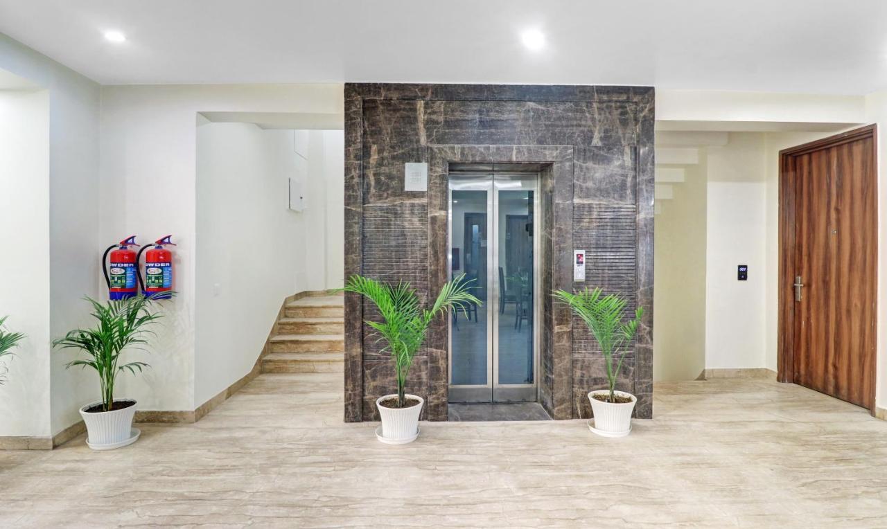 Hotel The Archer Artemis Hospital Road Sector 52 Gurgaon Eksteriør billede